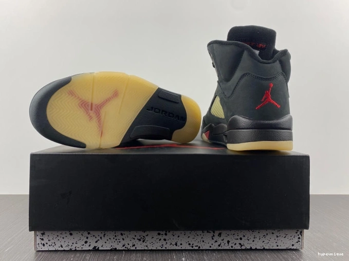 HYPE Jordan Air Off Noir DR0092-001 Gore-Tex 5 0627